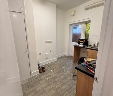 1 Bed Flat, Ravenhill Road, E13 - Photo 5