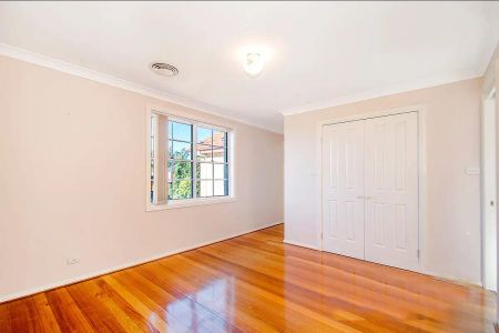 “A great family entertainer with smart layout and large yard.” - Photo 2