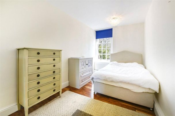 3 bedroom flat to rent - Photo 1