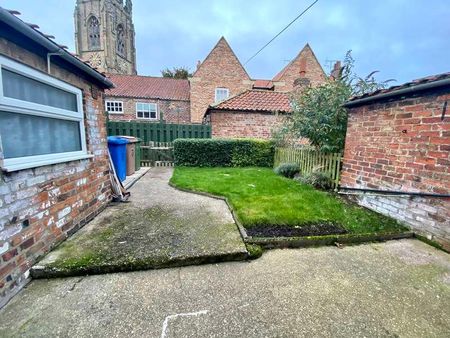 Church Rest Houses, Westgate, Driffield, YO25 - Photo 5