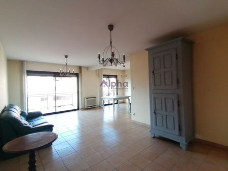 Appartement T3 meublé climatisé ascenseur garage - Photo 2