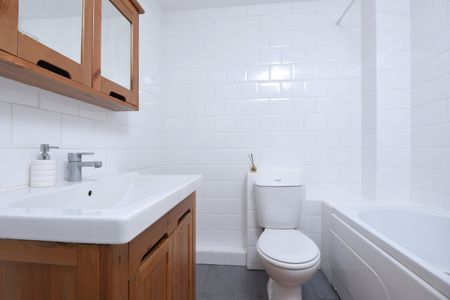 Truro Road, London, N22 - Photo 5