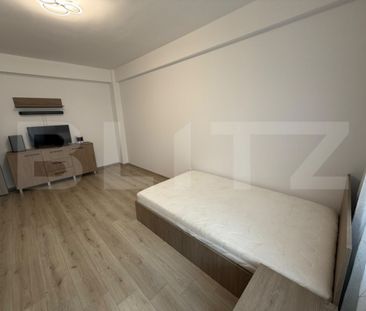 Apartament 1 camera, decomandat, parcare, zona Terra - Fotografie 1