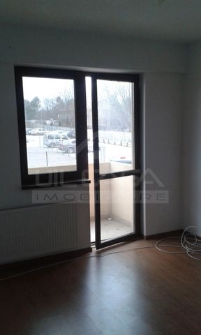 Apartament 1 camera , CUG , cu CT - Fotografie 5