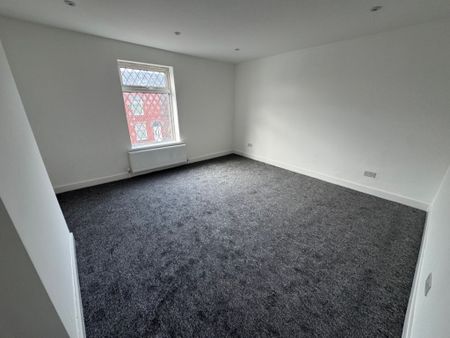 2 Bedroom Terraced House - Photo 5