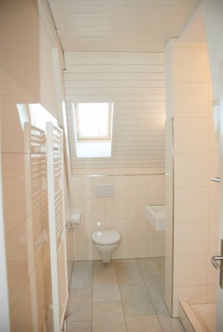 4 Zimmer, 82 m², 3. Stock - Foto 3