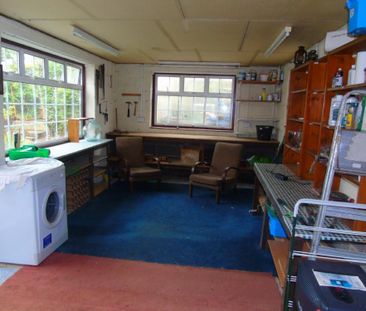 3 bedroom bungalow to rent - Photo 4
