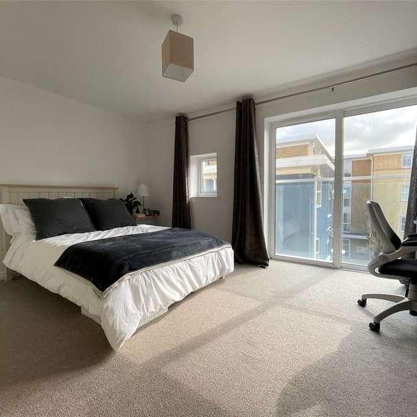 Richmond Court, Exeter, Devon, EX4 - Photo 1