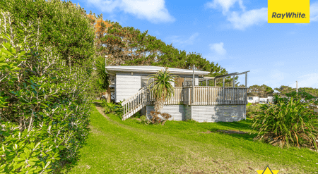 276 Bethells Road, Bethells Beach - Photo 2