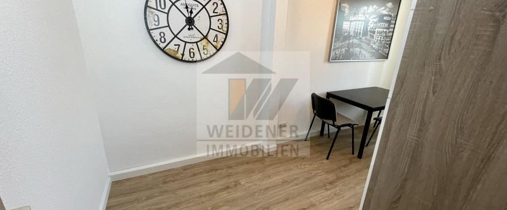 Möblierte, moderne 1-Raum Wohnung mit Fernblick, neuwertiger EBK und Badewanne! - Photo 1