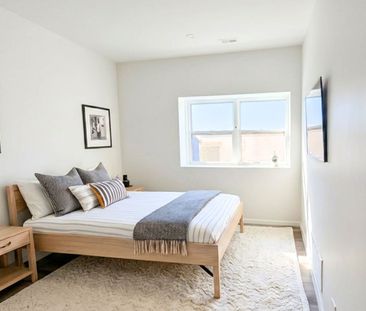 For Lease - 17-19 East Main Street, Welland, Ontario - Photo 3