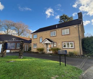 4 bedroom detached house to rent - Photo 2