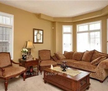 Detached Home For Lease | W9237504 - Photo 1