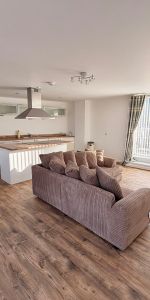 2 bedroom apartment to rent - Photo 3