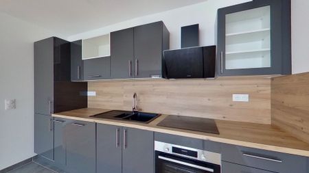 Location Appartement 3 pièces 74m² - Photo 2