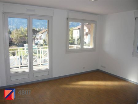 Location appartement rénové 2 pièces 33.08 m² à Cluses (74300) - Photo 3