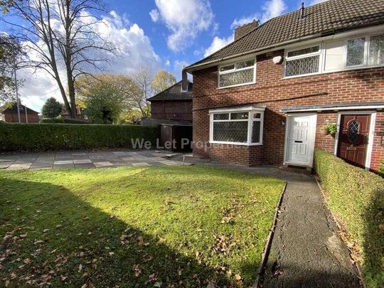 Woodhouse Lane, Gatley, M22 - Photo 1