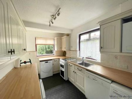 3 bedroom property to rent in Romford - Photo 4