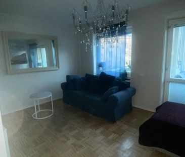 Grimstagatan, Vällingby - Photo 1