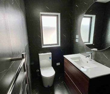 BRAND NEW 3-BED + STUDY STANDALONE HOME - Photo 2