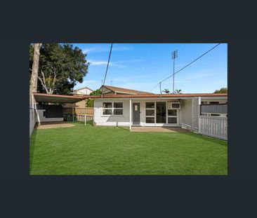 2/20B Brighton Street, Biggera Waters, Qld 4216 - Photo 2