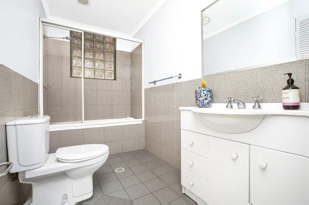 8/206 Alison Road, Randwick. - Photo 1