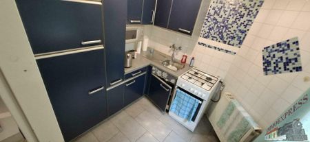 Kompakte Wohnung in Hoflage mit Charme - nur ein paar Stufen vom Erdgeschoß entfernt! - Photo 2