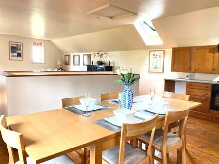 2 bedroom barn conversion to rent - Photo 2