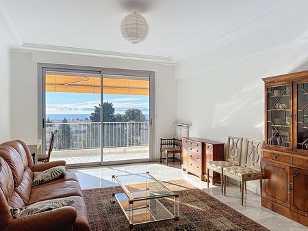 Location Appartement 3 pièces 94m² NICE 06000 - Photo 3