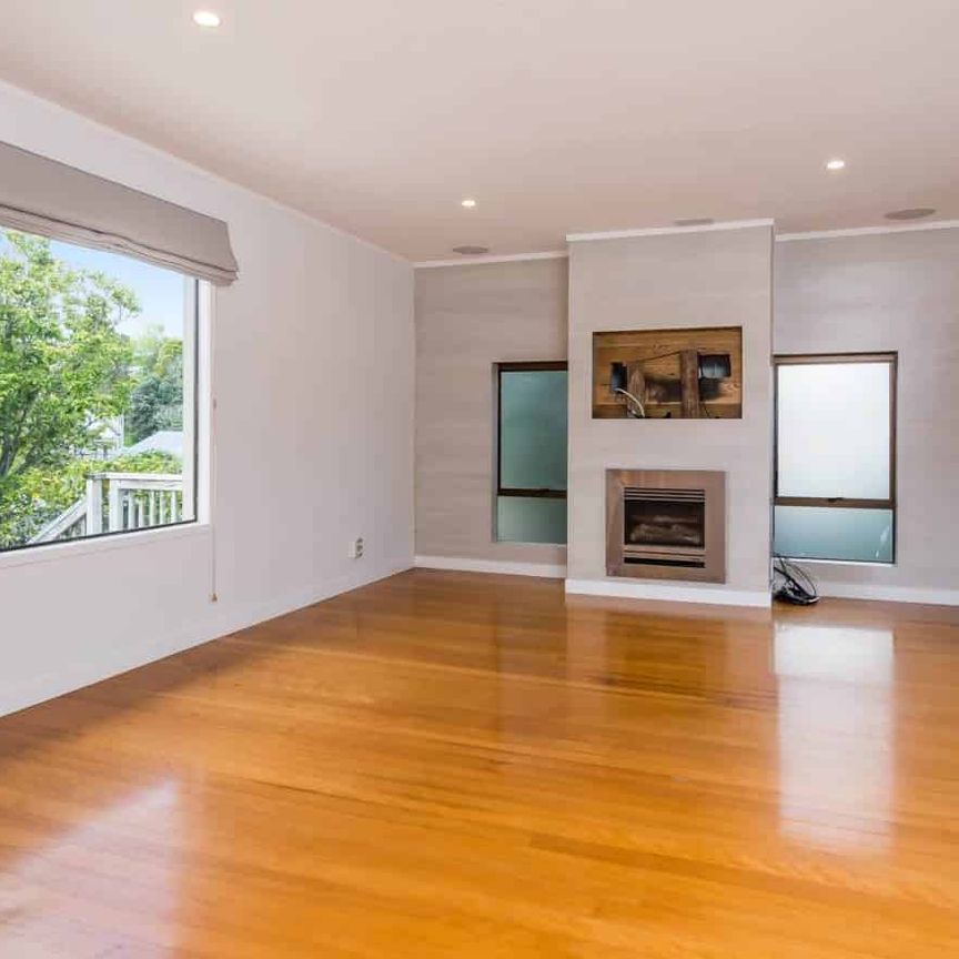 Spacious Family Home - Photo 1