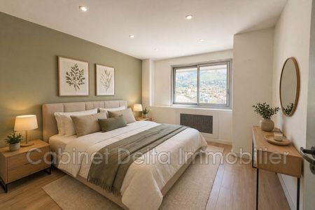 Location Appartement 96m² TOULON 83000 - Photo 2