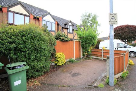 2 bedroom terraced house to rent - Photo 3