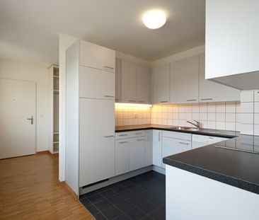 "Helle, schöne Dachwohnung mit über 100 m2" - Photo 2