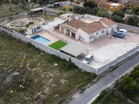 Casa o chalet de alquiler en Partida Mediases, 49, El Secanet - Hacienda del Sol - Photo 2
