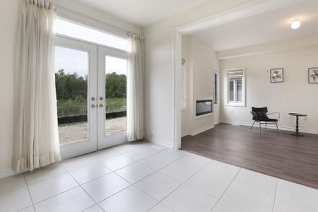 For Lease - 148 Hawkins Street, Georgina, Ontario - Photo 3