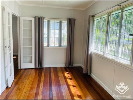 Charming Family Home In Prime Chermside Location â 3 Bed, 1 Bath, 3 Car - Photo 2