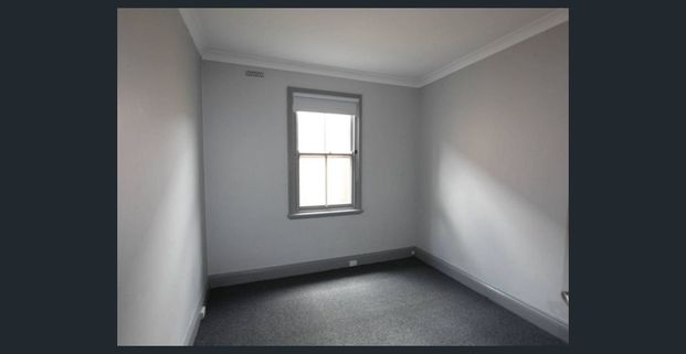 Spacious 4-Bedroom Family Home in a Convenient Location - Photo 1