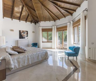 6 room luxury Villa for rent in Marbella, Andalusia - Photo 4