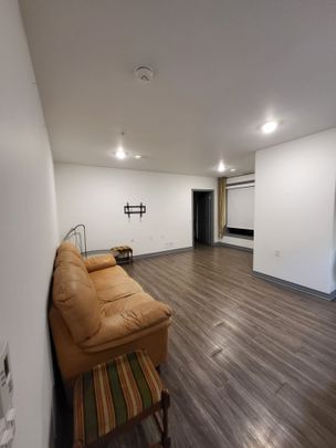 For Lease - 16 Wood Street Unit# 506, St. Catharines, Ontario - Photo 1