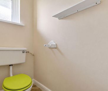 3 bedroom terraced house to rent - Photo 3