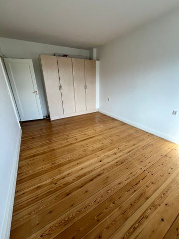 Flot større lejlighed med altan - Foto 2