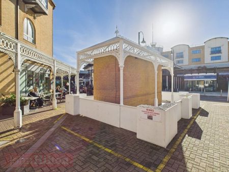 The Strand, Brighton Marina Village - Photo 2