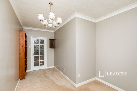 4 bedroom bungalow to rent The Ridings, Ockbrook, Derby, DE72 - Photo 2