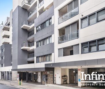 Stylish & Convenient One Bedroom Apartment Moments from Kogarah Ame... - Photo 5