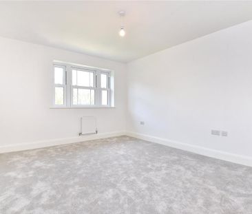 6 bedroom detached house to rent - Photo 4