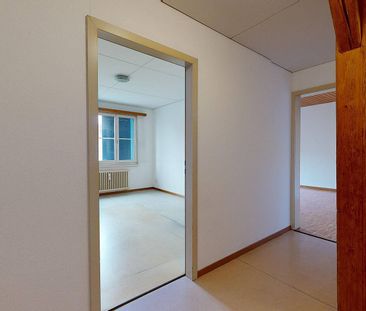 Gemütliche Dachgeschoss Wohnung in Amriswil - Photo 3