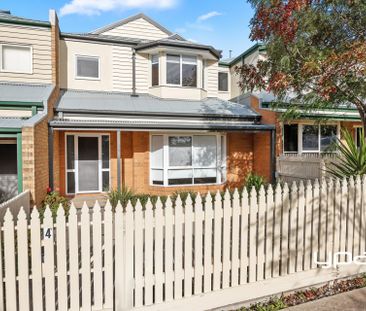 Large townhouse located just a hop, skip and a jump to the town Cen... - Photo 5