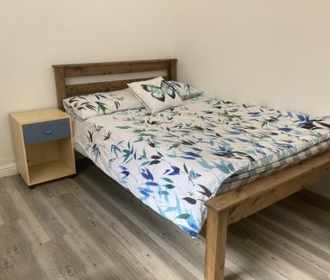 6 bedroom house to rent - Photo 4