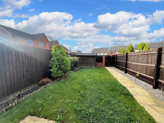 3 bedroom semi-detached house to rent - Photo 1