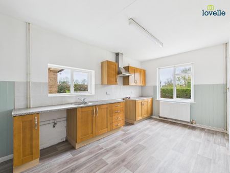 3 bedroom semi-detached house to rent - Photo 5